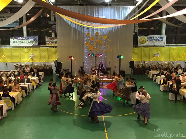 12. Jótékonysági Kórházbál 16